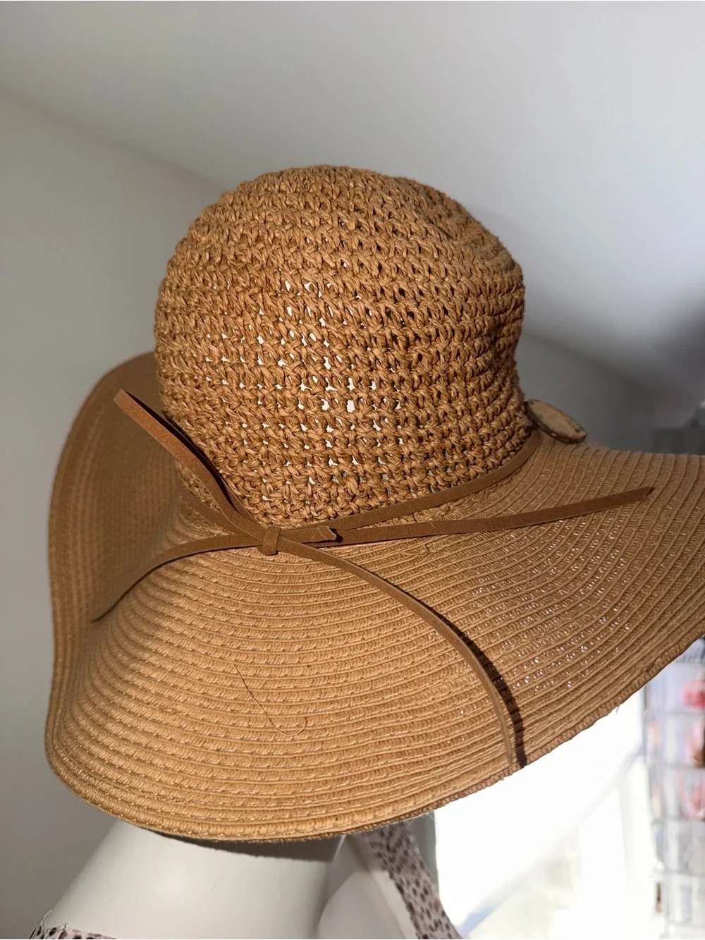 Source Unknown Wide-Brim Straw Sun Hat in Tan